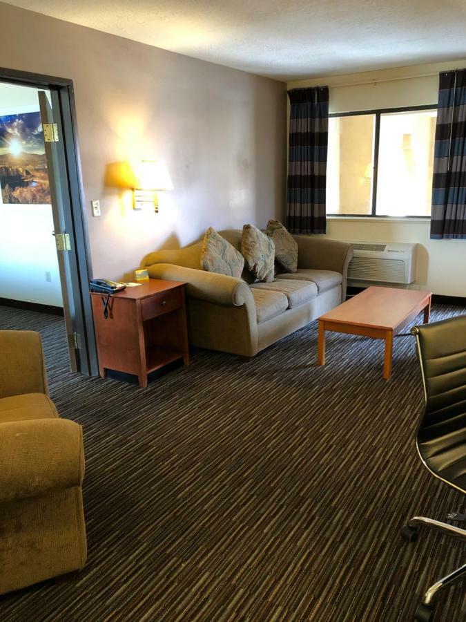 Days Inn By Wyndham Rio Rancho Exterior photo